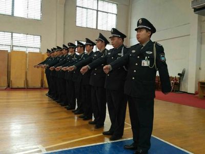 福建省晋江市保安服务公司保安基地训练。